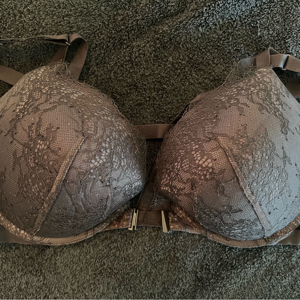 Victoria's Secret Black Lace Lightly padded Underwire Bra and Matching thong